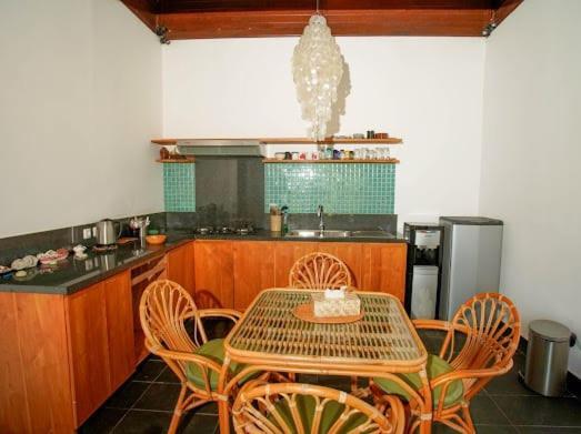 Villa Domanik Labuan Bajo Esterno foto