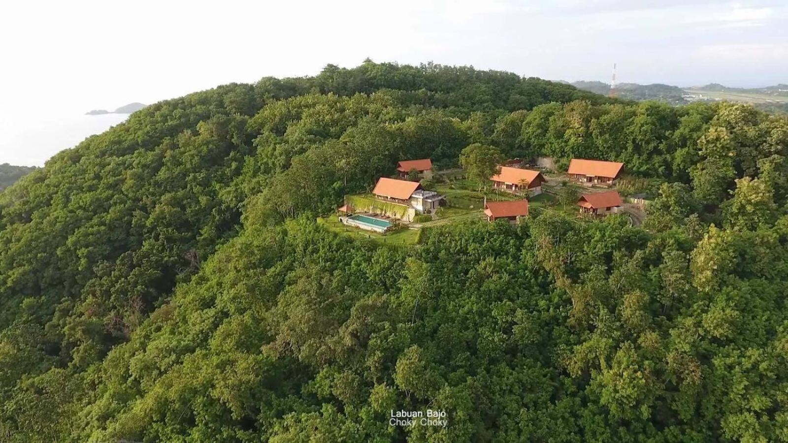 Villa Domanik Labuan Bajo Esterno foto