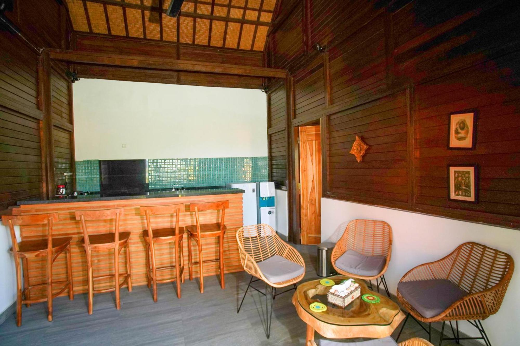 Villa Domanik Labuan Bajo Esterno foto