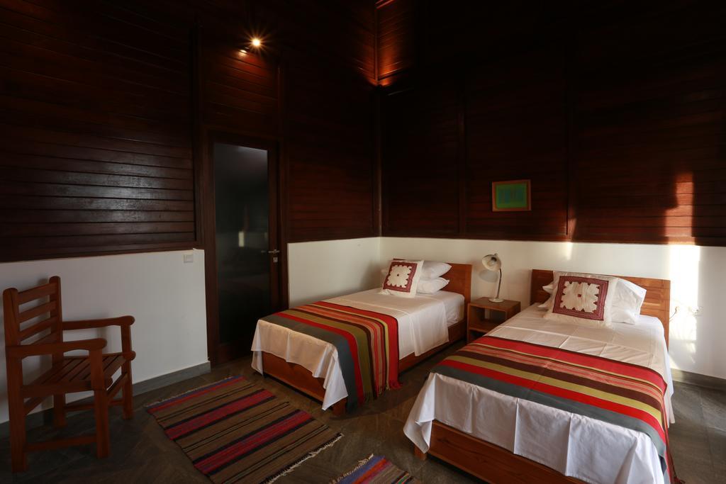 Villa Domanik Labuan Bajo Esterno foto