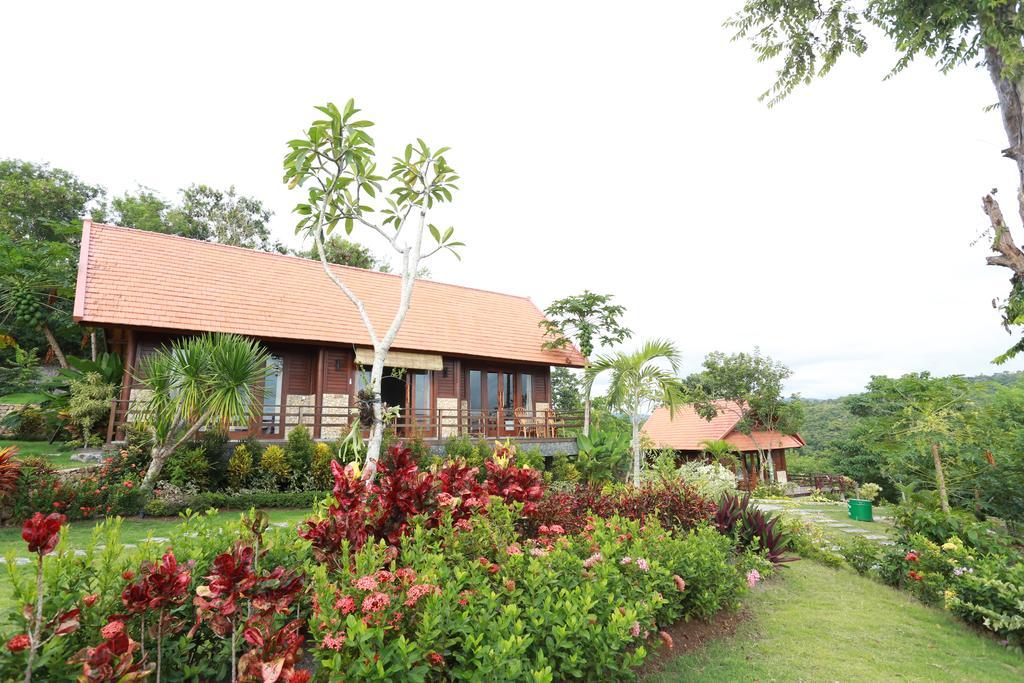 Villa Domanik Labuan Bajo Esterno foto